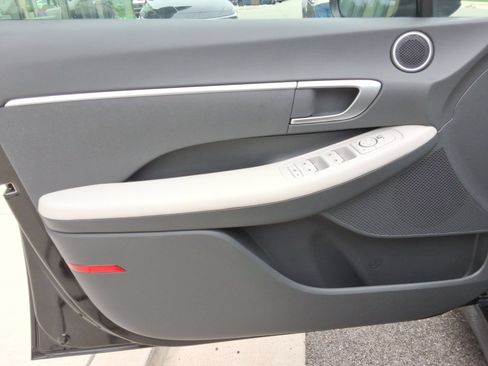 Used 2026 Hyundai Sonata SE FWD image 22