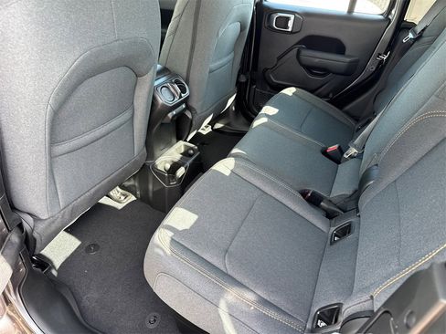 New 2026 Jeep Gladiator Sport image 18