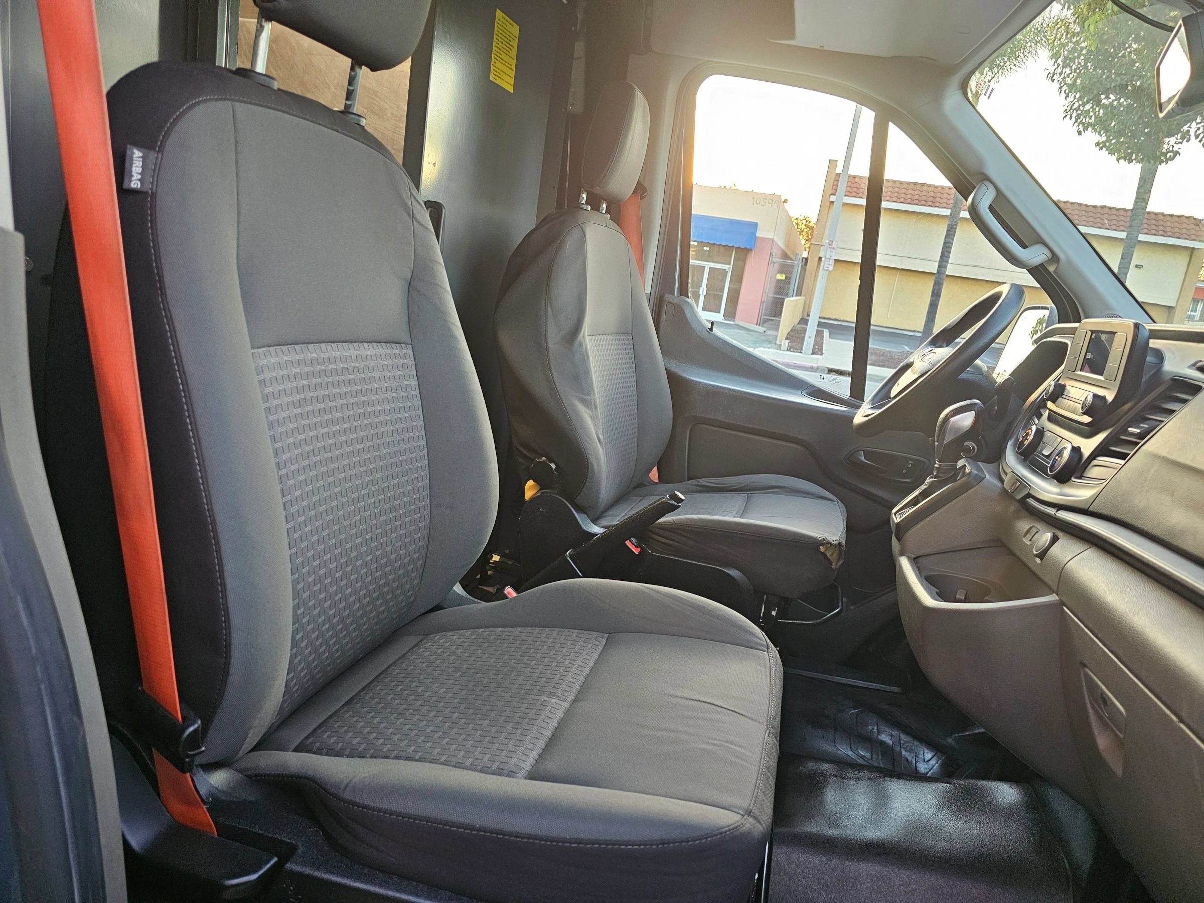 Used 2020 Ford Transit 250 148 High Roof Extended RWD image 17