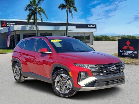Used 2025 Hyundai Tucson SEL image 1