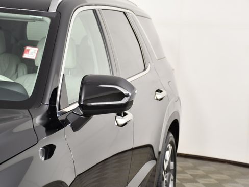 Used 2024 Hyundai Palisade Limited AWD/4WD image 13