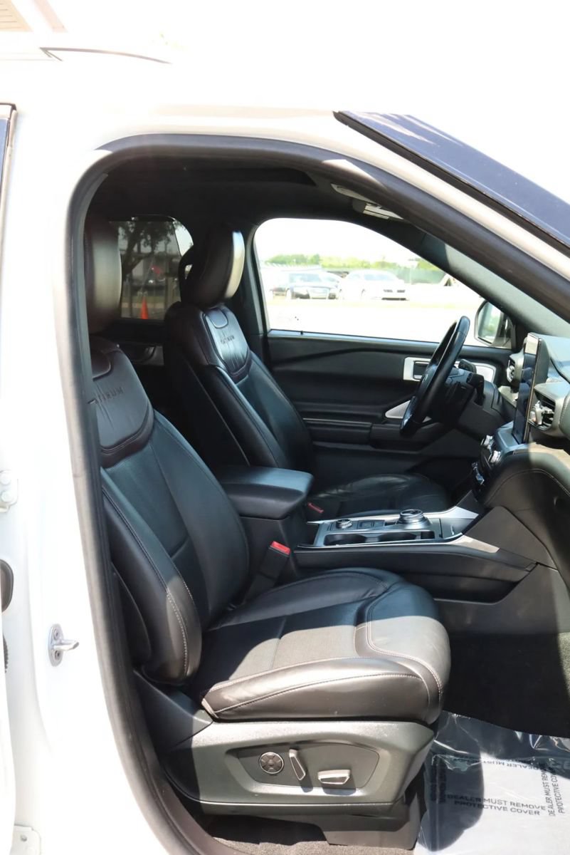 Used 2020 Ford Explorer Platinum w/ Premium Technology Package AWD/4WD image 55