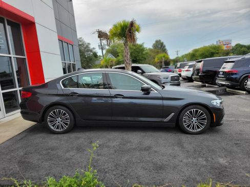 Used 2019 BMW 530i w/ Convenience Package RWD image 8