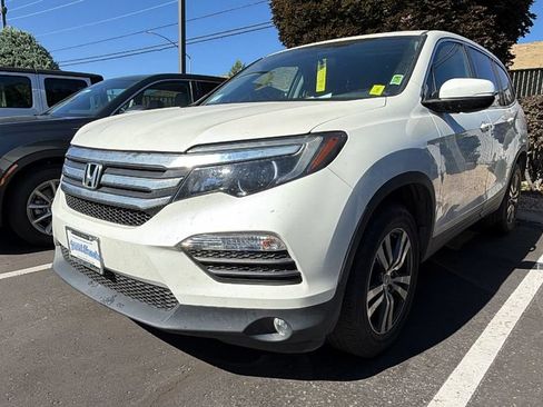 Used 2018 Honda Pilot EX image 4