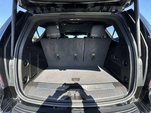 Used 2022 Chevrolet Tahoe Z71 w/ Z71 Off-Road Package AWD/4WD image 24