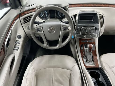 Used 2011 Buick LaCrosse CXL image 11