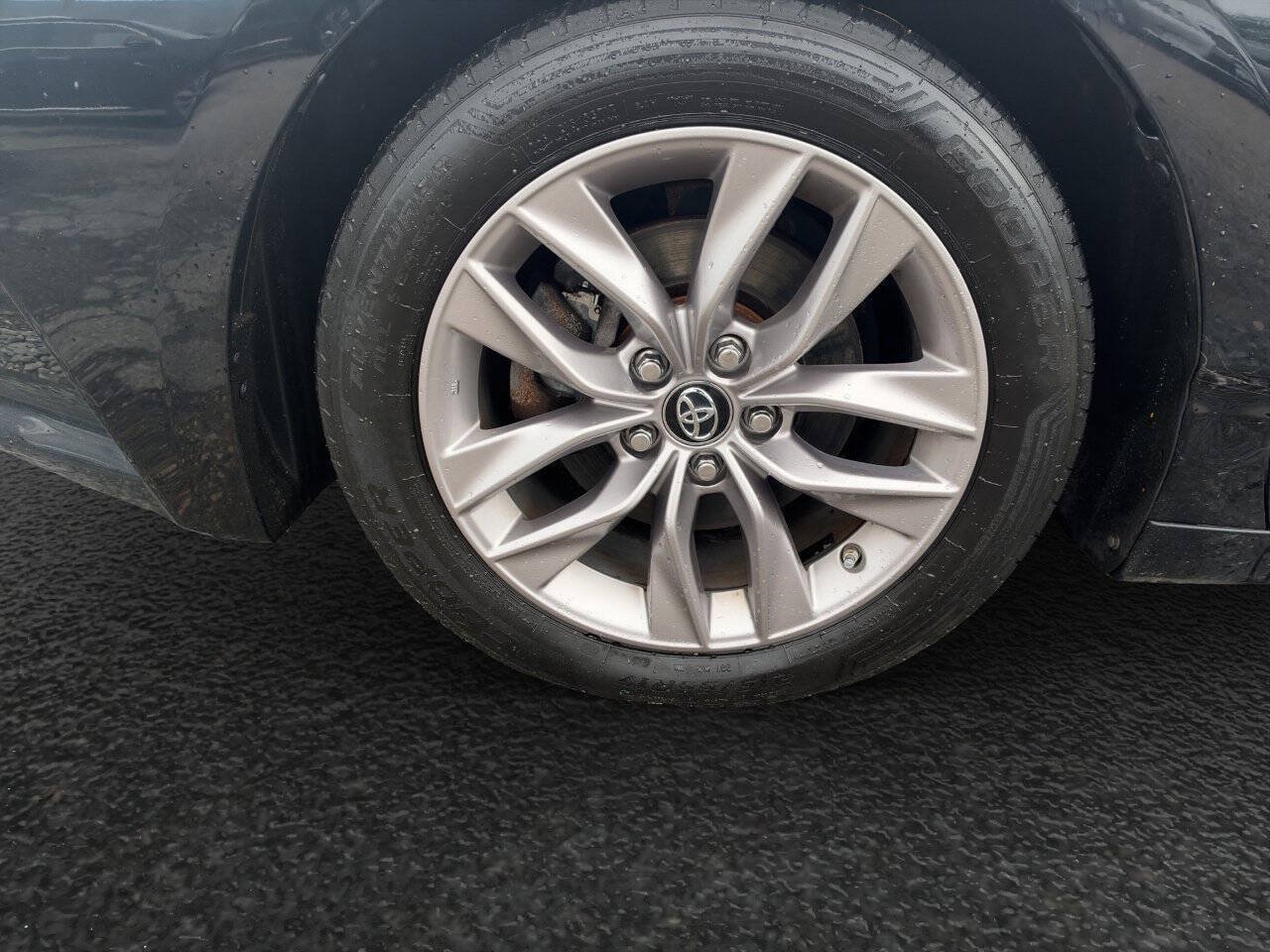 Used 2019 Toyota Avalon XLE w/ Moonroof Package FWD image 20