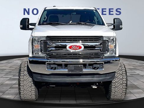Used 2019 Ford F250 XL w/ STX Appearance Package image 2