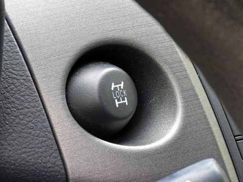 Used 2010 Toyota RAV4 4WD V6 image 19