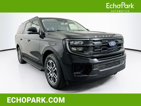 Used 2025 Ford Expedition Max Active AWD/4WD image 1