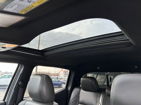 Used 2017 Toyota Tacoma TRD Sport image 29