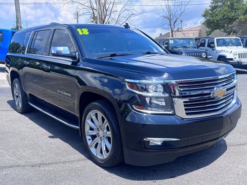 Used 2018 Chevrolet Suburban Premier AWD/4WD image 1