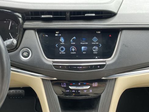 Used 2018 Cadillac XT5 FWD w/ LPO, Wheel Lock Package image 13