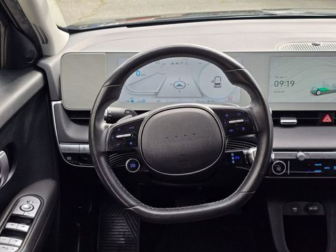Used 2024 Hyundai Ioniq 5 SEL image 16