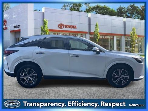Used 2023 Lexus RX 350 Premium image 5