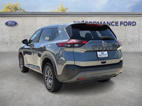 Used 2023 Nissan Rogue S FWD image 10