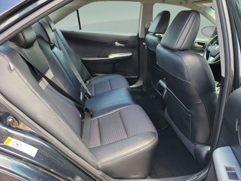 Used 2014 Toyota Camry SE FWD image 10