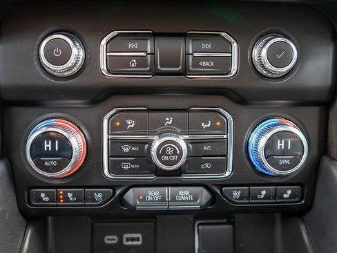 Used 2023 GMC Yukon XL AT4 w/ AT4 Premium Plus Package image 29