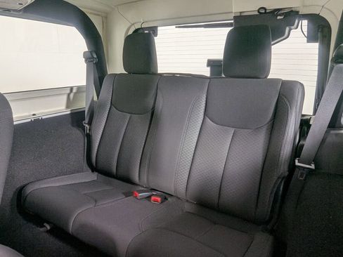 Used 2016 Jeep Wrangler Sport image 21