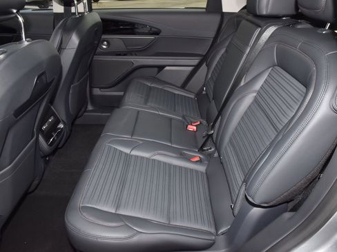New 2026 Lincoln Nautilus Reserve AWD/4WD image 21