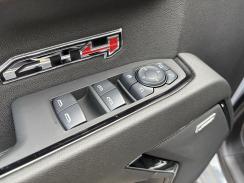 Used 2024 GMC Sierra 1500 AT4 w/ Technology Package image 15