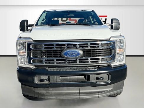 Used 2024 Ford F250 XL AWD/4WD image 2
