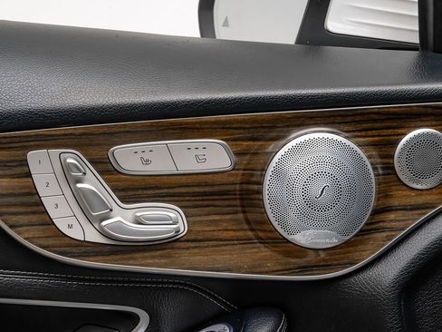 Used 2020 Mercedes-Benz C 300 Cabriolet image 34