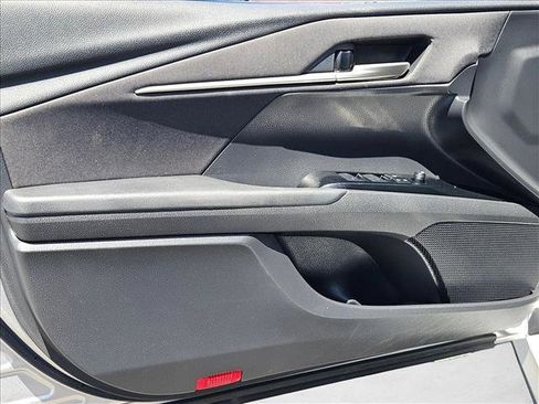 Used 2025 Toyota Camry SE FWD image 10