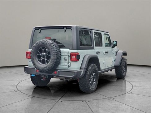 Certified 2024 Jeep Wrangler Unlimited image 12