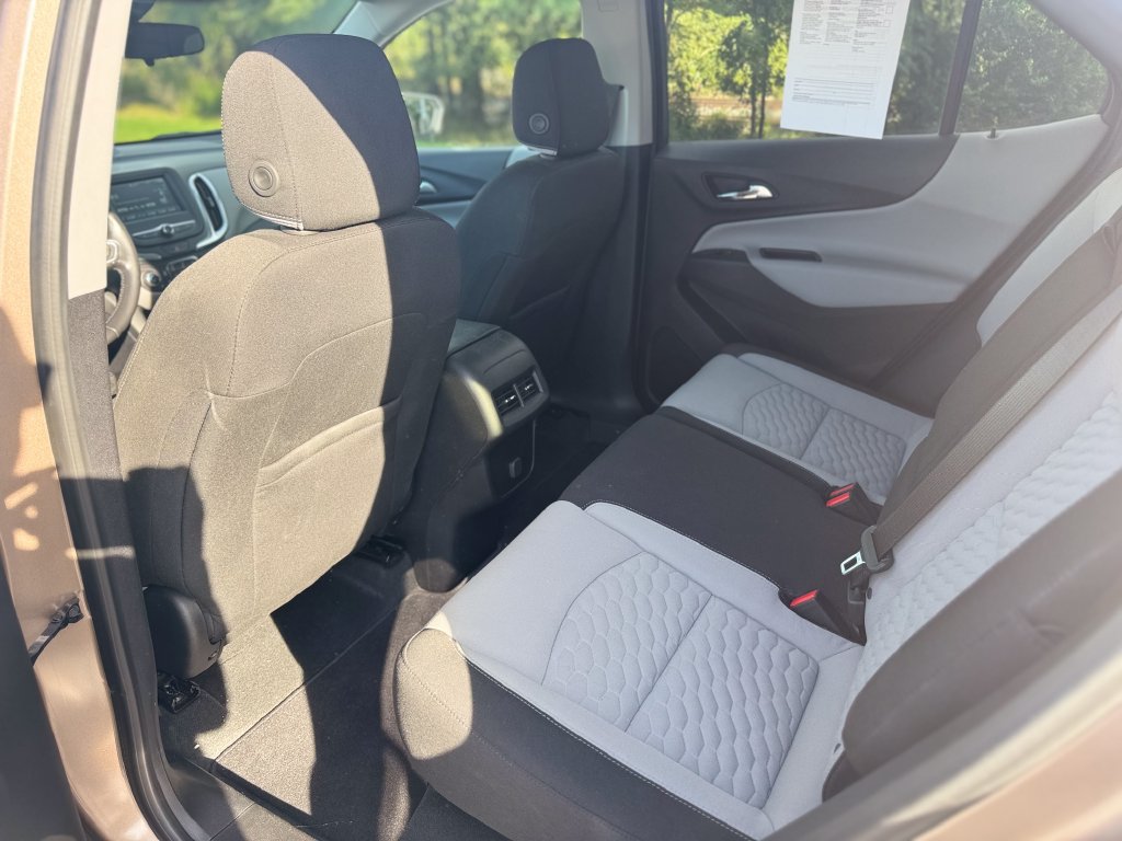 Used 2018 Chevrolet Equinox LT AWD/4WD image 17
