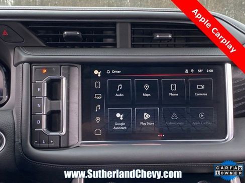 Used 2024 GMC Yukon XL Denali image 30