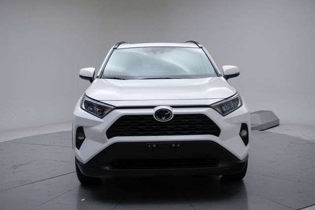 Used 2019 Toyota RAV4 XLE w/ Carpet Mat Package AWD/4WD image 8