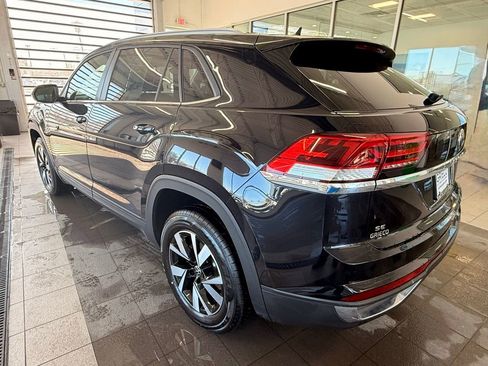 Used 2021 Volkswagen Atlas Cross Sport SE image 6