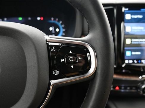 Used 2023 Volvo XC60 B5 Ultimate w/ Protection Package Premier image 25