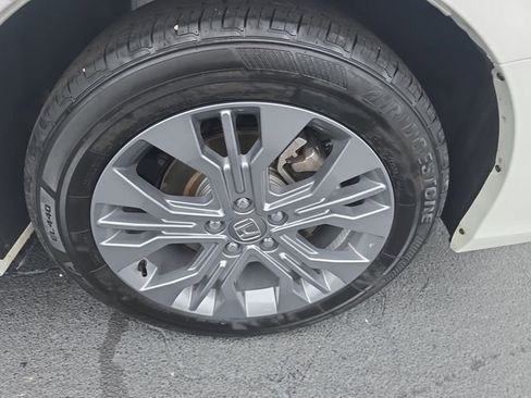 Used 2025 Honda Odyssey Touring image 35