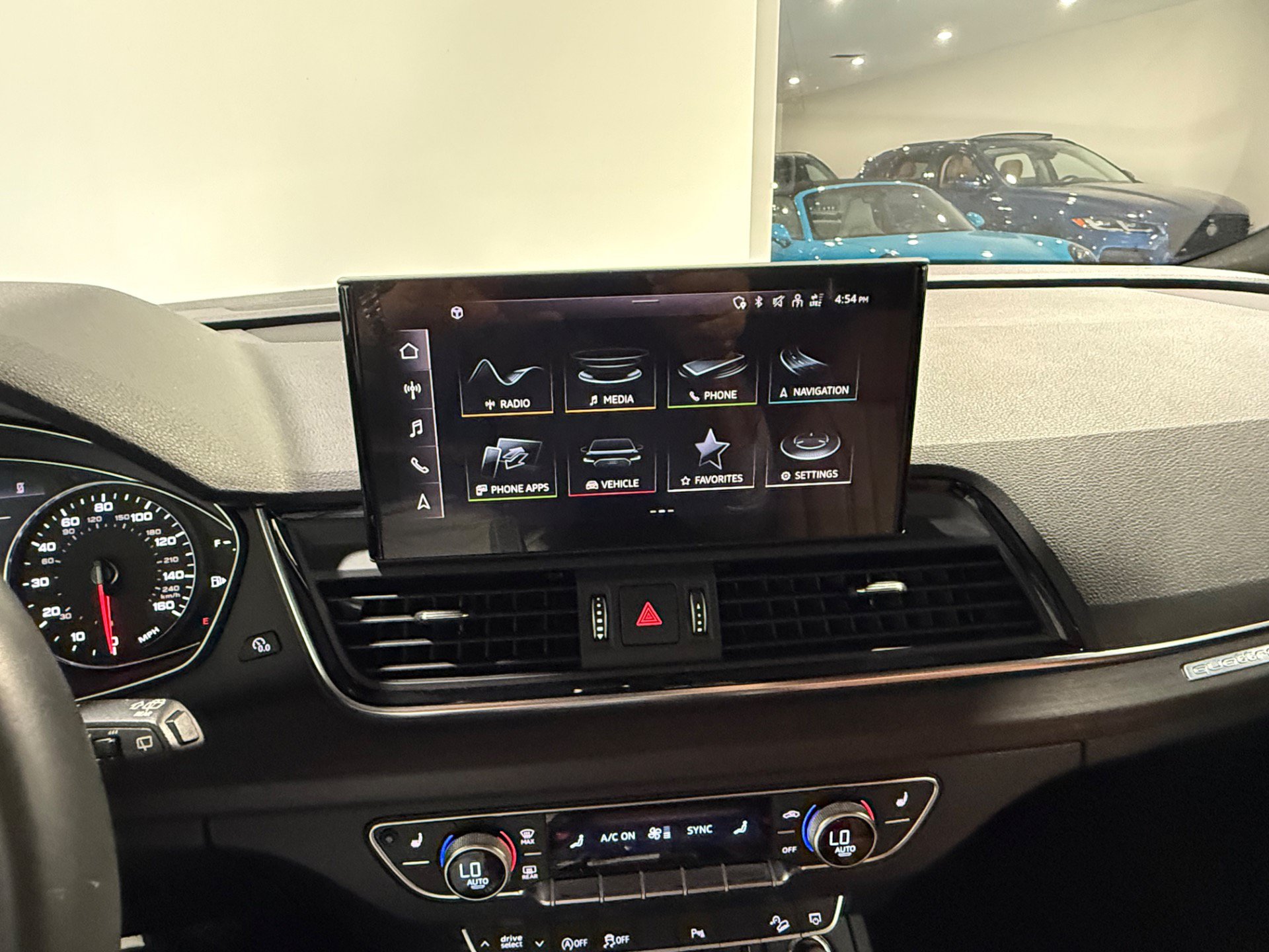 Used 2023 Audi Q5 2.0T Premium w/ Convenience Package AWD/4WD image 35