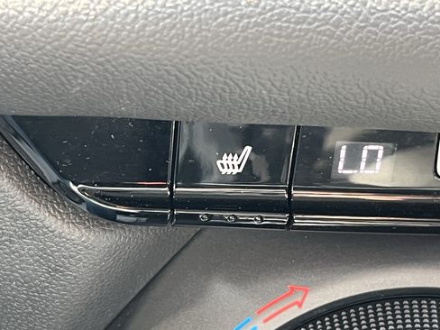 Used 2021 Chevrolet Blazer LT AWD/4WD image 31