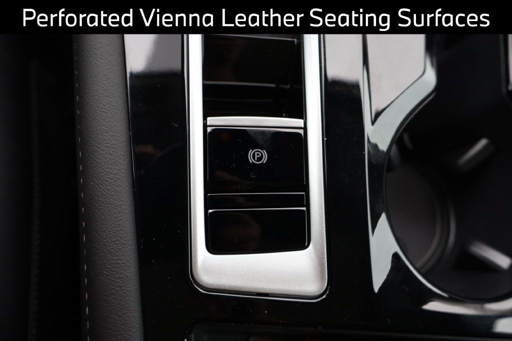 Used 2026 Volkswagen Atlas SEL Premium R-Line AWD/4WD image 16