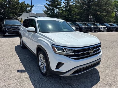 Used 2023 Volkswagen Atlas SE AWD/4WD image 7