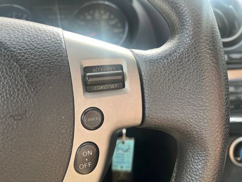 Used 2013 Nissan Rogue S FWD image 14