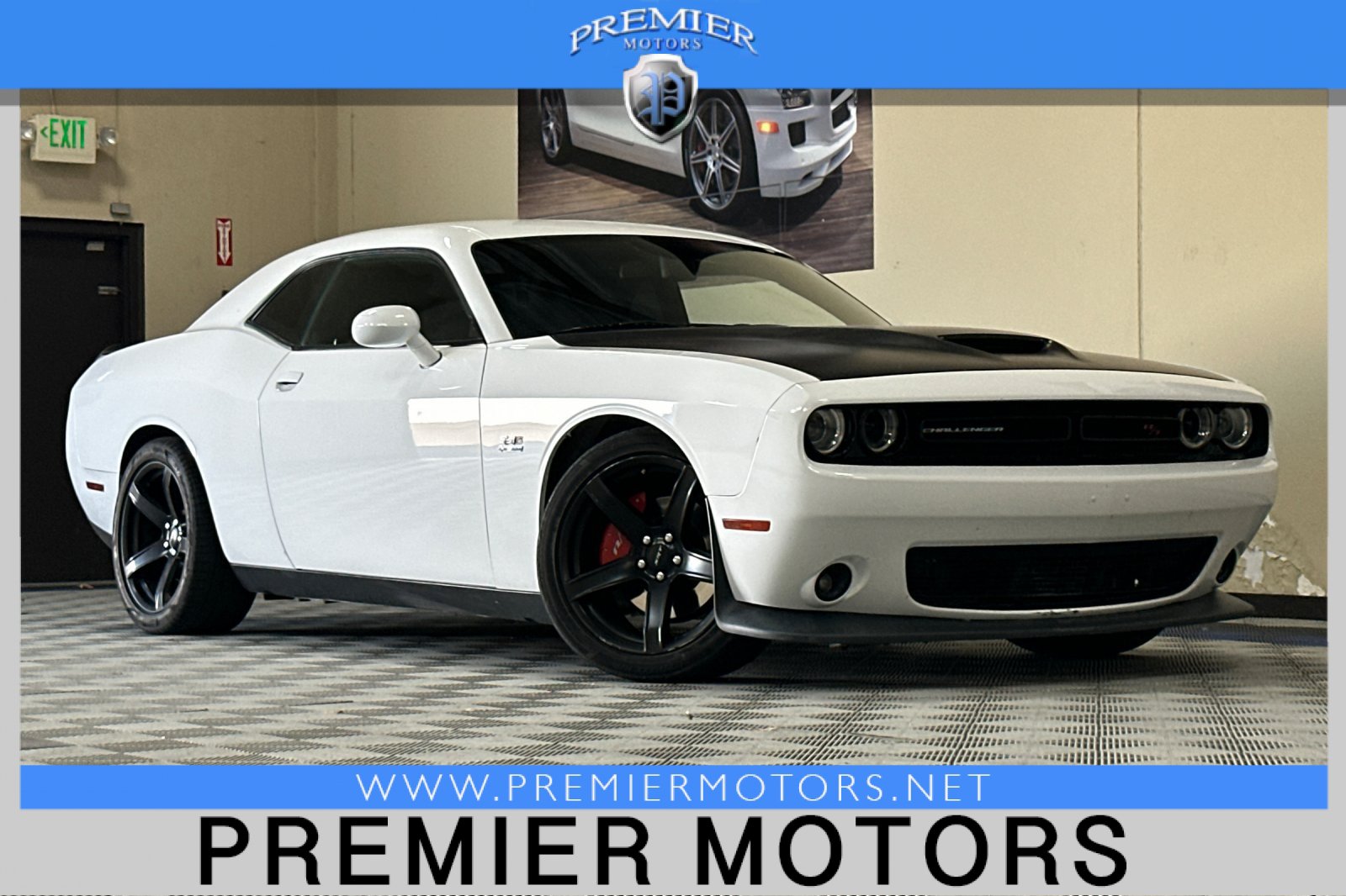Used 2019 Dodge Challenger R/T RWD image 1