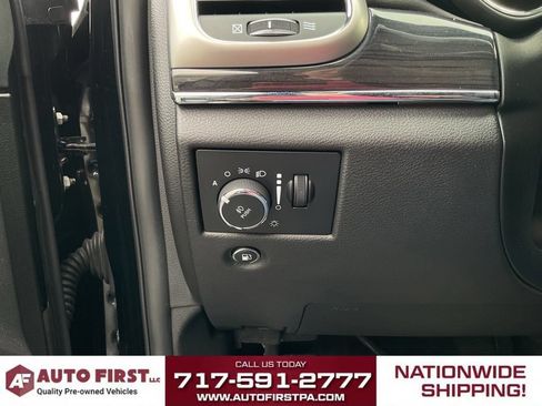 Used 2018 Jeep Grand Cherokee Overland AWD/4WD image 19