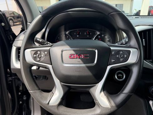 Used 2024 GMC Terrain SLE FWD image 28