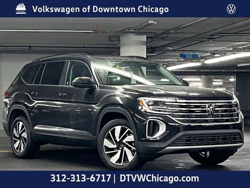 New 2026 Volkswagen Atlas SE image 2