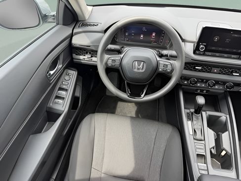 Used 2024 Honda Accord EX image 10