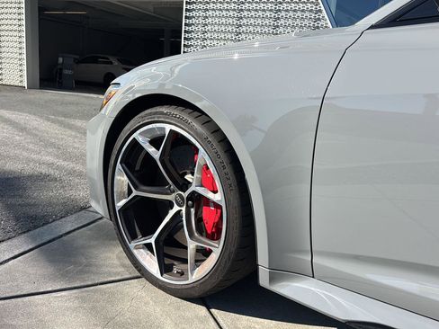 Used 2025 Audi RS 6 performance image 14