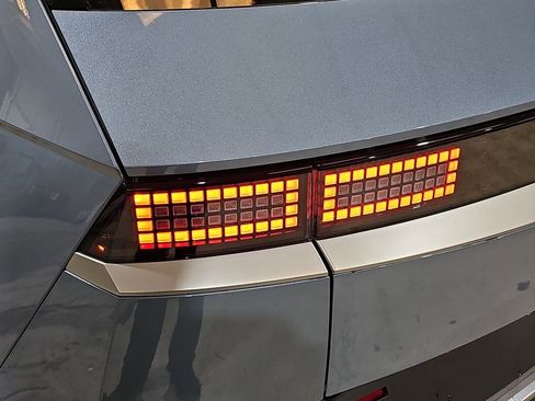 New 2026 Hyundai Ioniq 5 SE image 33