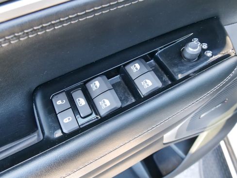 Used 2024 Jeep Wagoneer L 4WD image 19