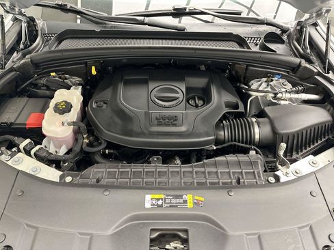 Used 2021 Jeep Grand Cherokee L Summit AWD/4WD image 32