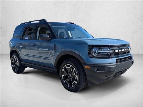 Used 2024 Ford Bronco Sport Outer Banks image 3